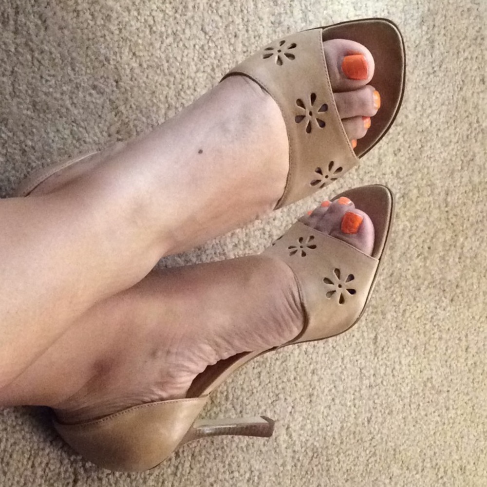 COPY - Nude heels- Cathy Jean